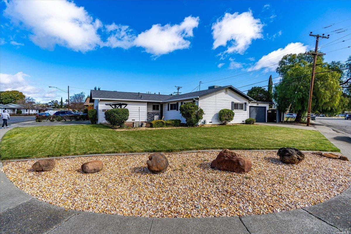 1100 Truman St, Fairfield, CA 94533
