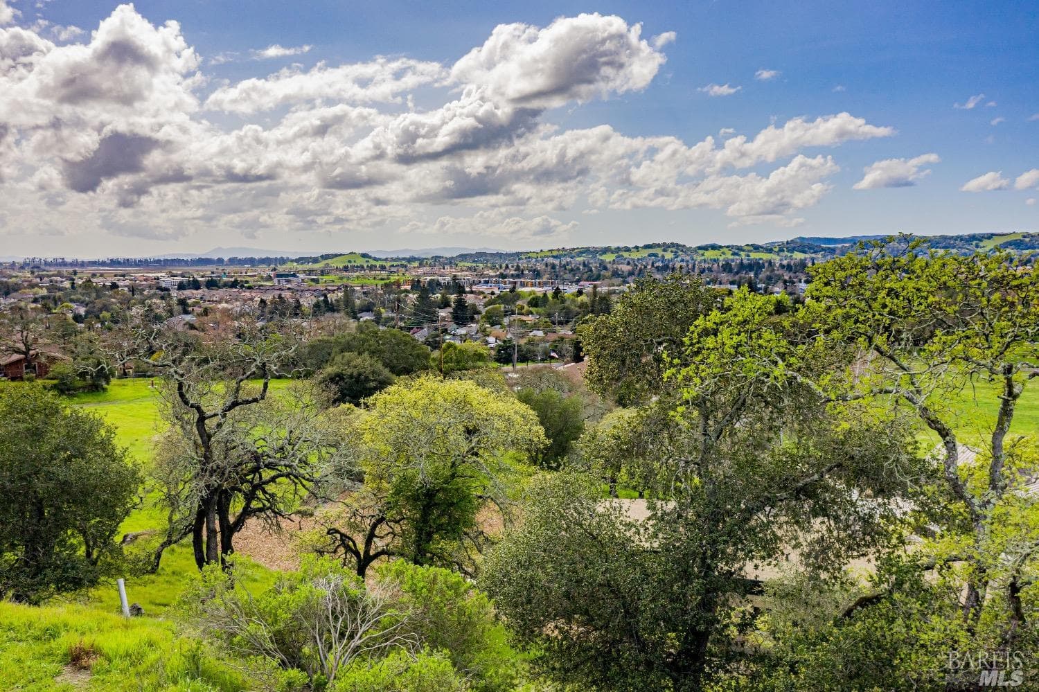 2 Pascale Ct, Napa, CA 94558