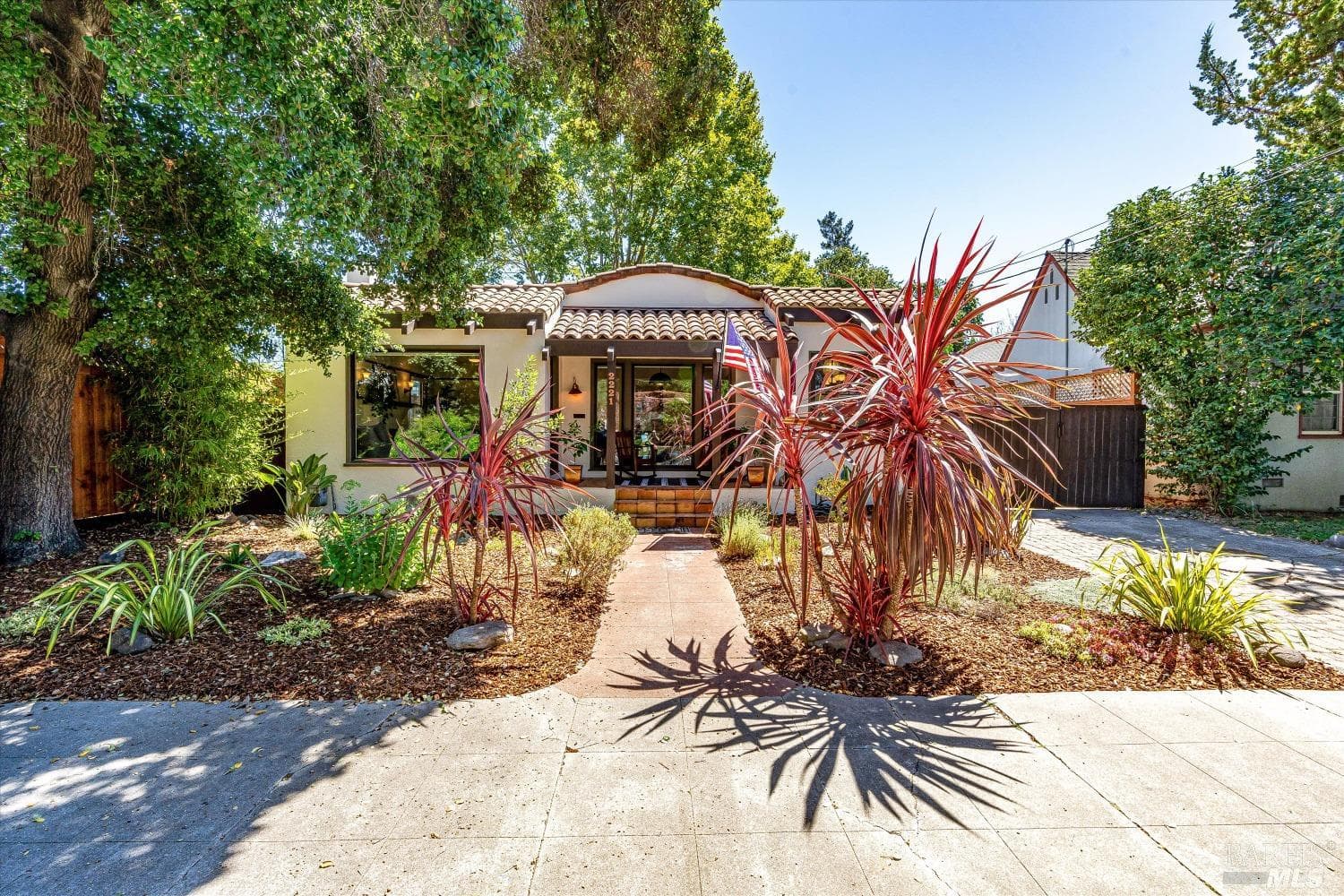 2221 Oak St, Napa, CA 94559