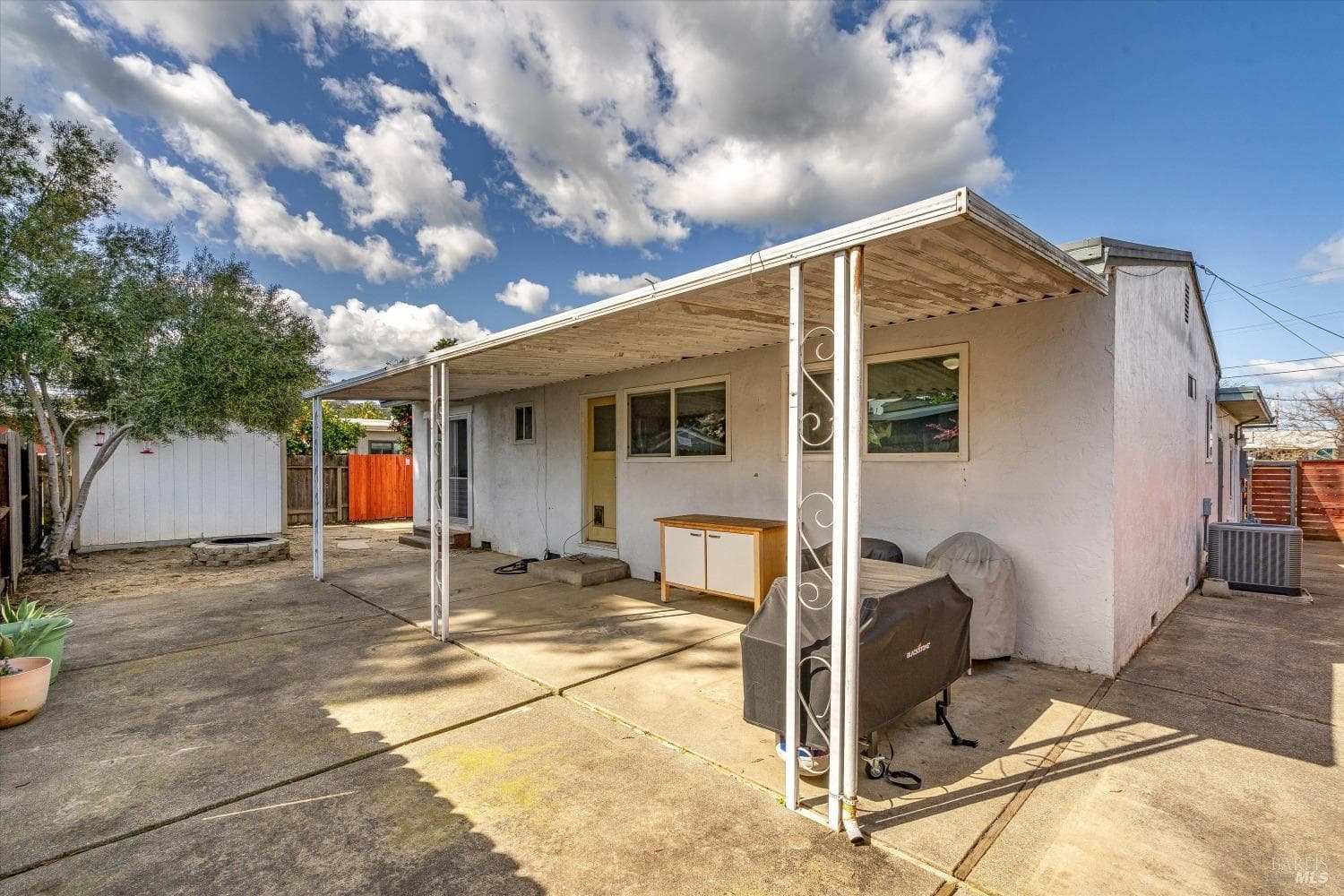 2365 Gerald Street, photo 37
