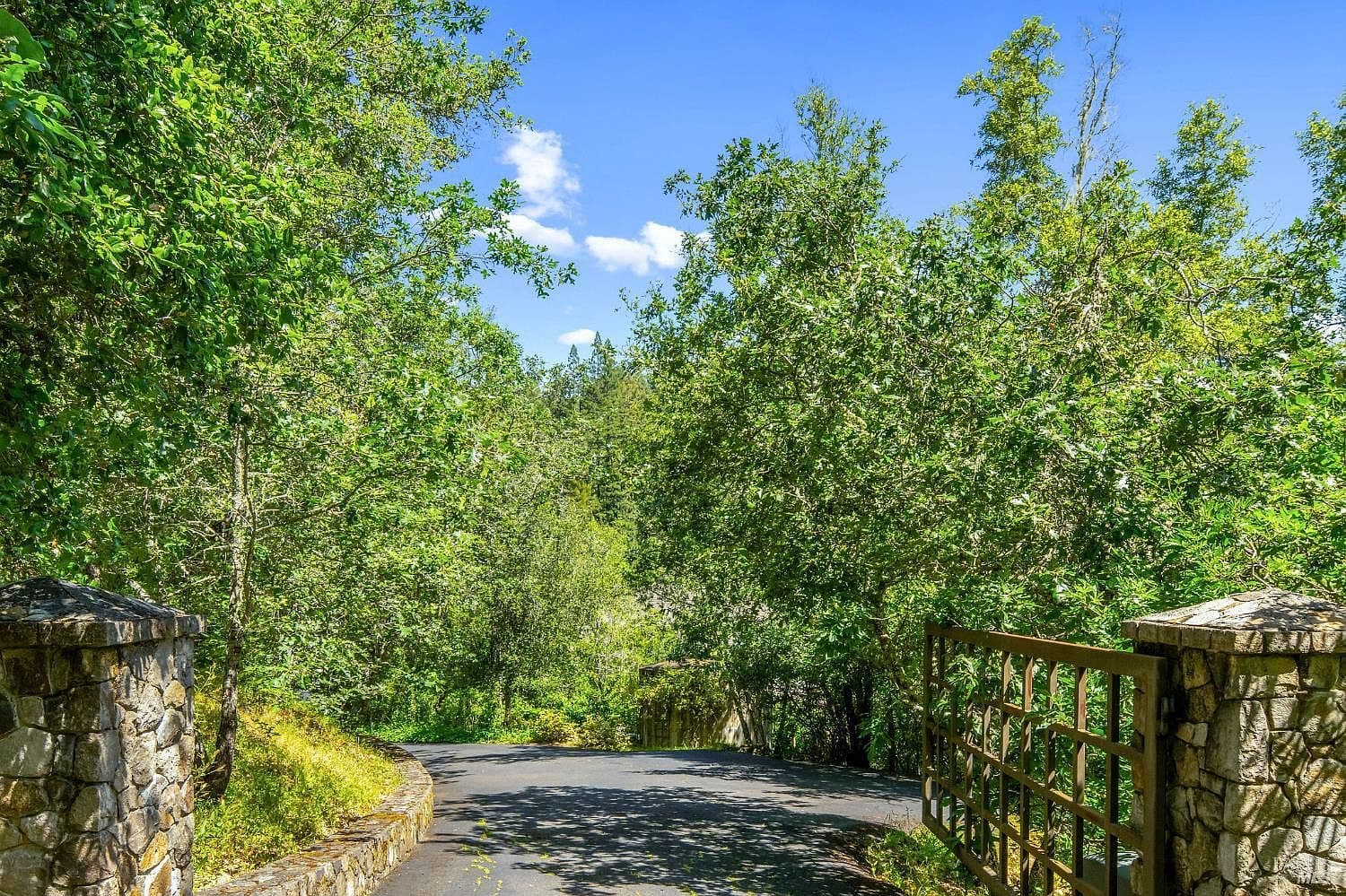 4504 Redwood Road, photo 7