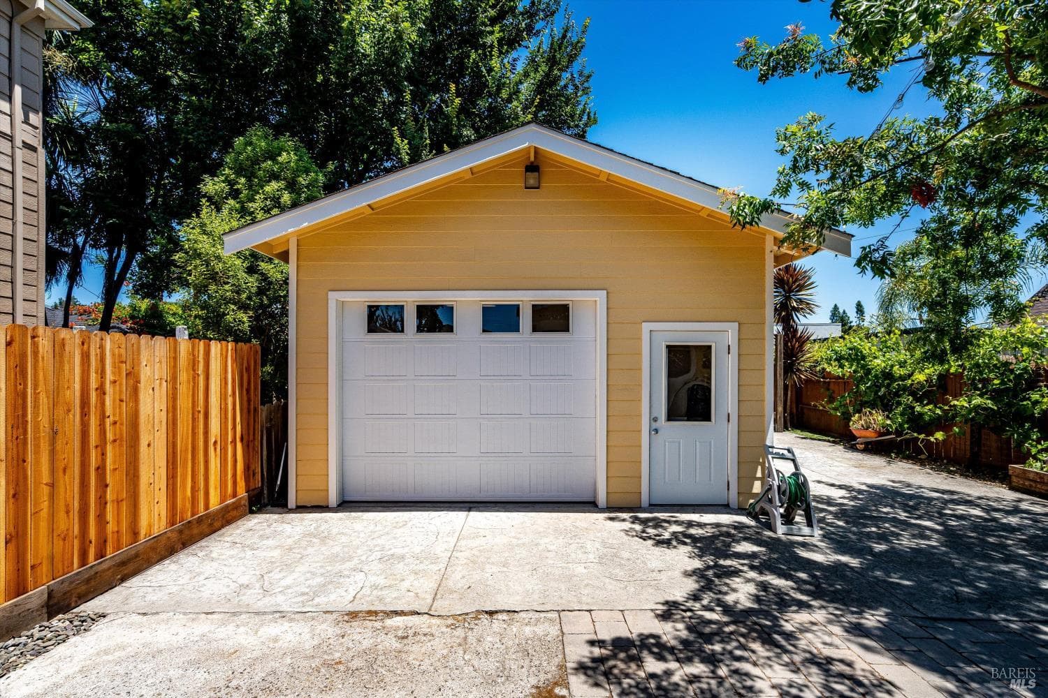 1622 Spencer Street, photo 37
